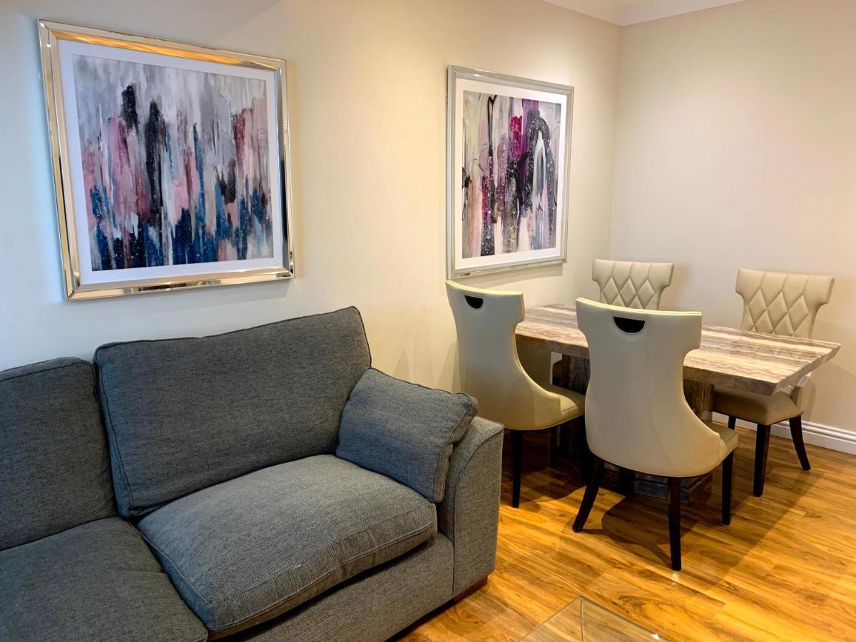Apartment 5 - Two Bedroom Luxury Apartment Close To Town, Mainline Rail & Theatre Stylish And Comfortable Darlington  Dış mekan fotoğraf